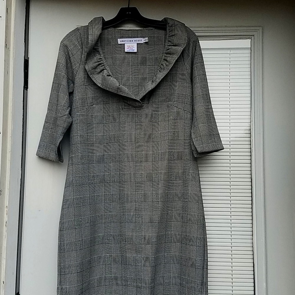 Semi Casual knee length classic fitted dress